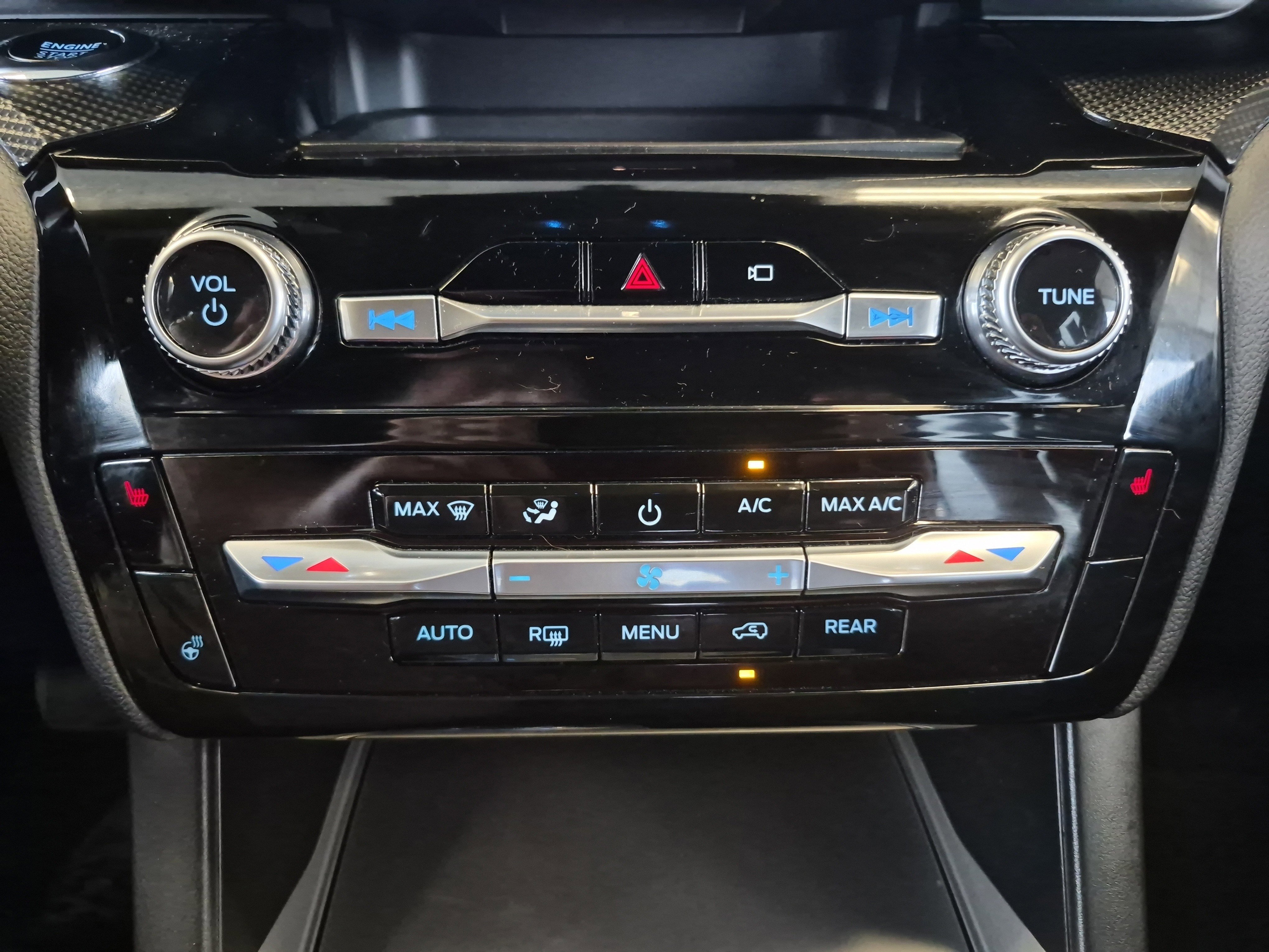 Certified 2023 Ford Explorer ST-Line w/ Class IV Trailer Tow Package image 32