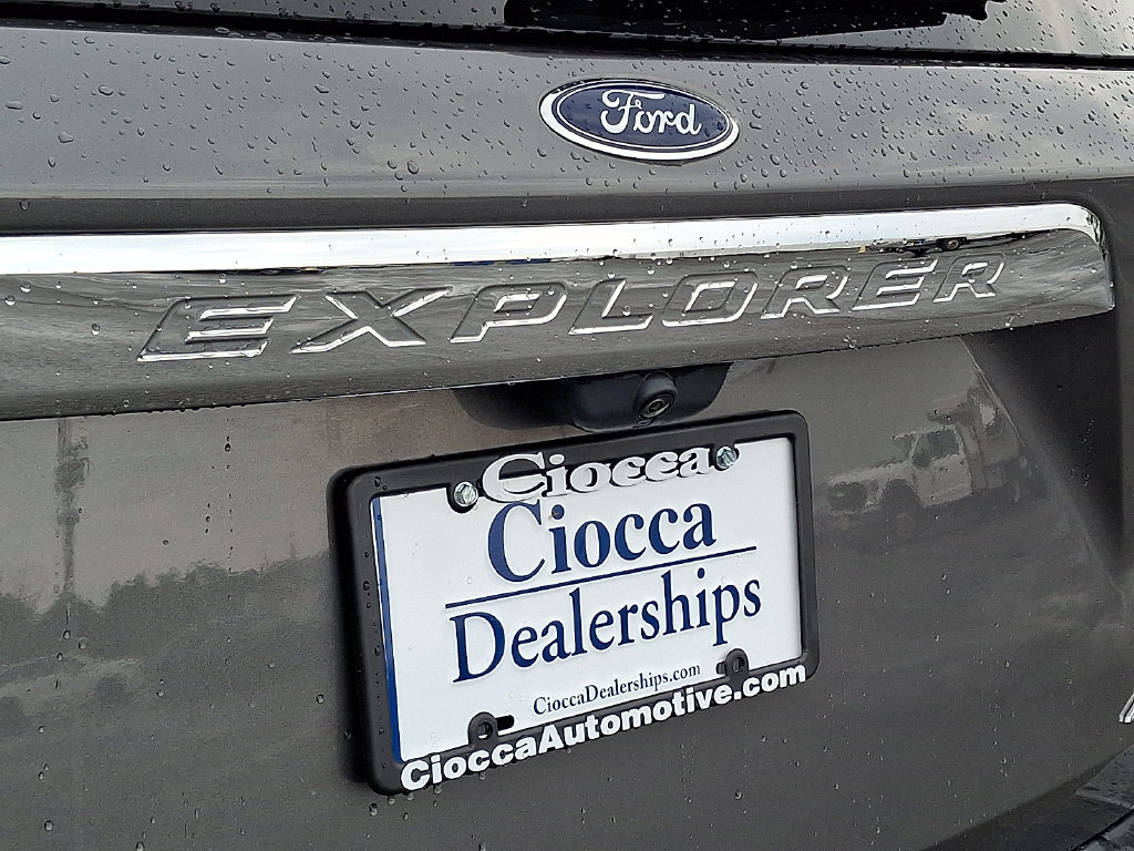 Certified 2023 Ford Explorer XLT w/ Equipment Group 202A AWD/4WD image 34