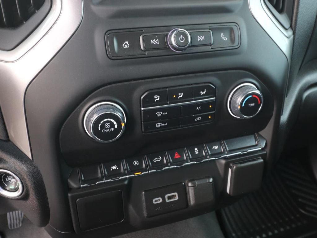 Used 2024 Chevrolet Silverado 1500 Custom w/ Turbomax Blackout Package RWD image 22