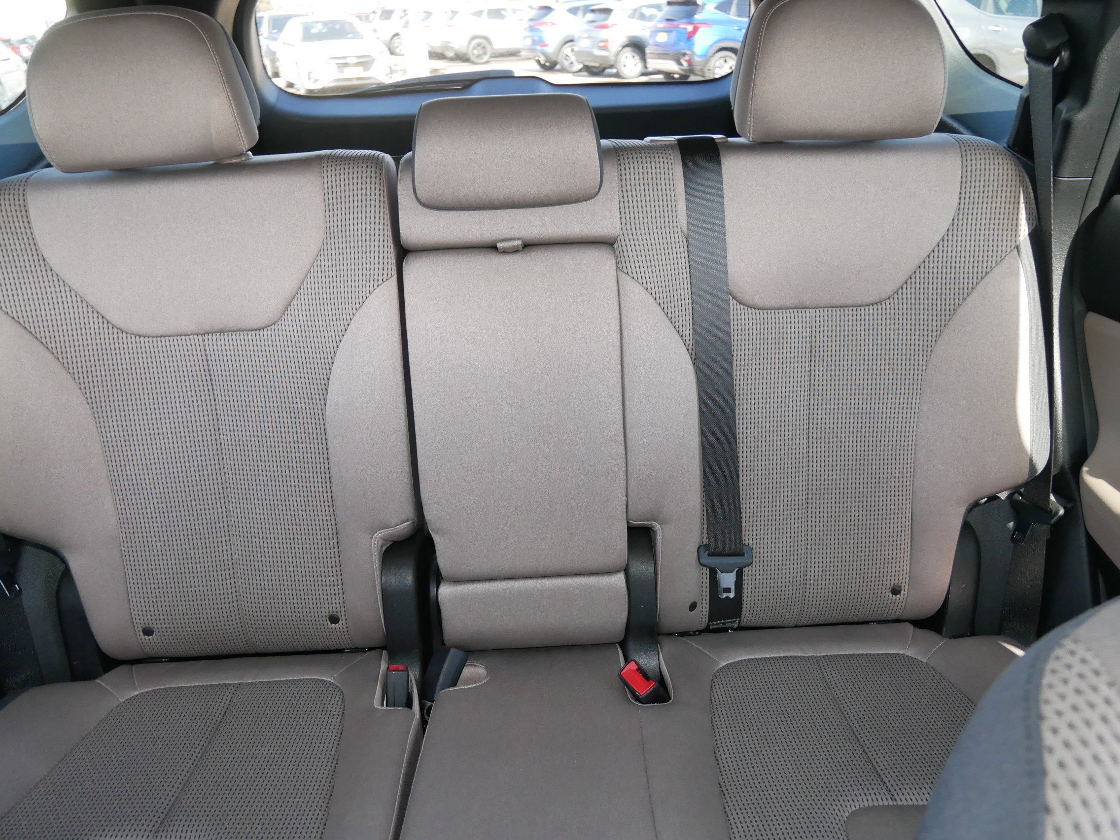 Used 2020 Hyundai Santa Fe SEL w/ Convenience Package image 13