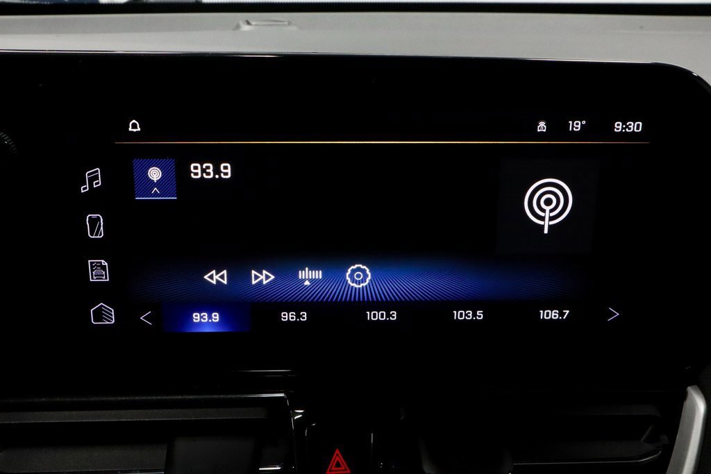 Used 2025 Chevrolet TrailBlazer LT image 11