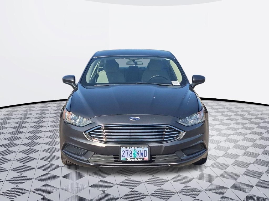 Certified 2018 Ford Fusion SE FWD image 9