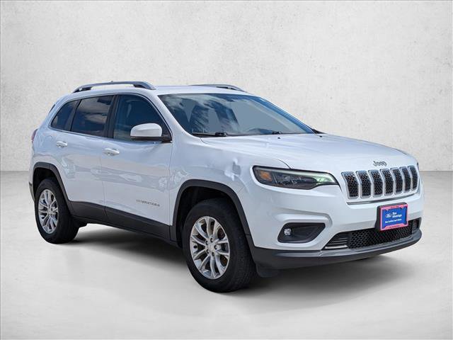 Used 2019 Jeep Cherokee Latitude w/ Cold Weather Group AWD/4WD image 3