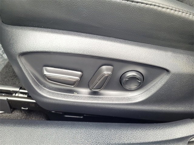 Used 2023 Toyota Camry XSE image 12