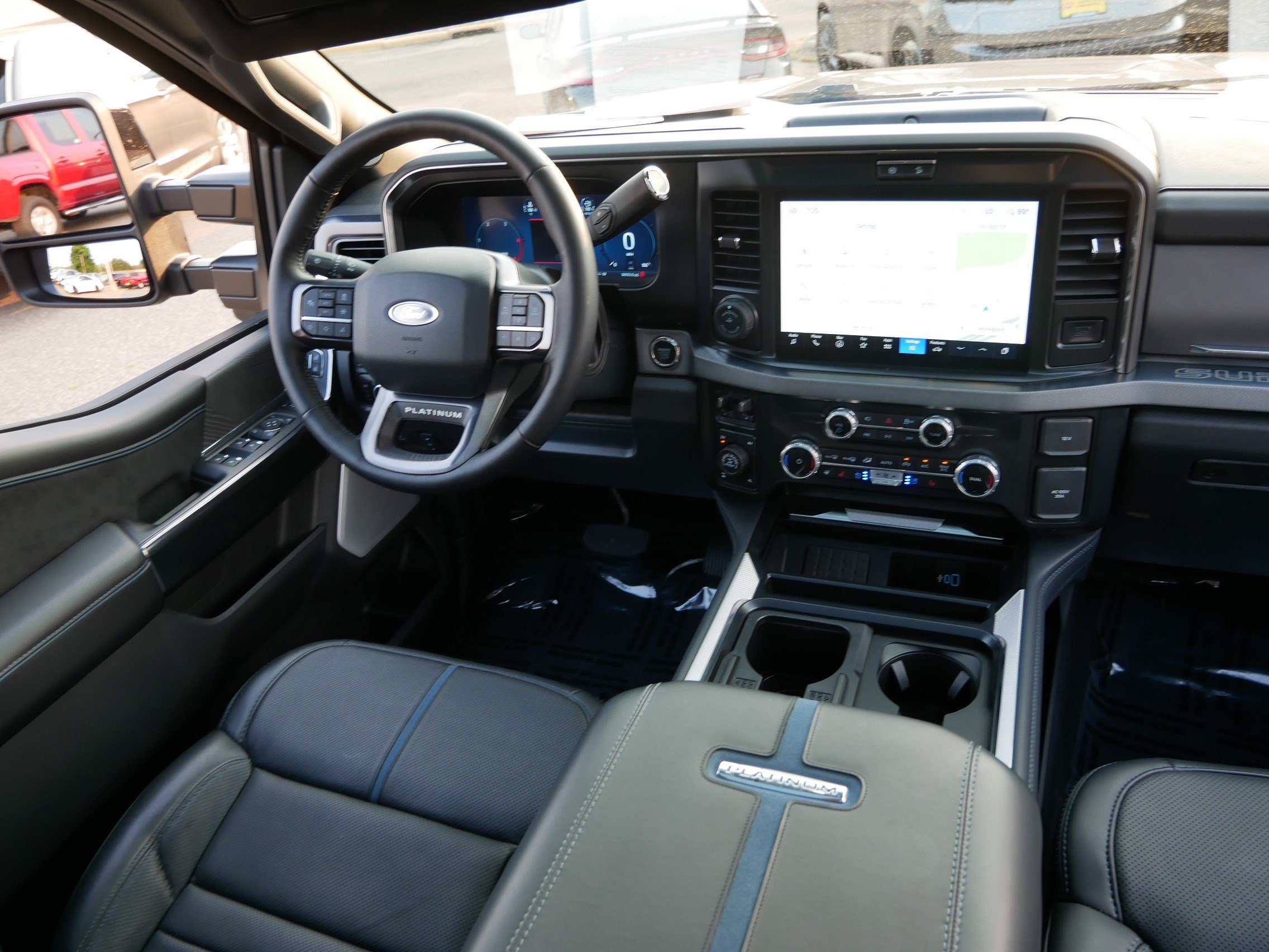 Certified 2025 Ford F350 Platinum w/ Tremor Off-Road Package AWD/4WD image 9