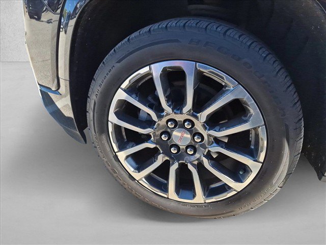 Used 2020 GMC Acadia Denali w/ Trailering Package AWD/4WD image 10