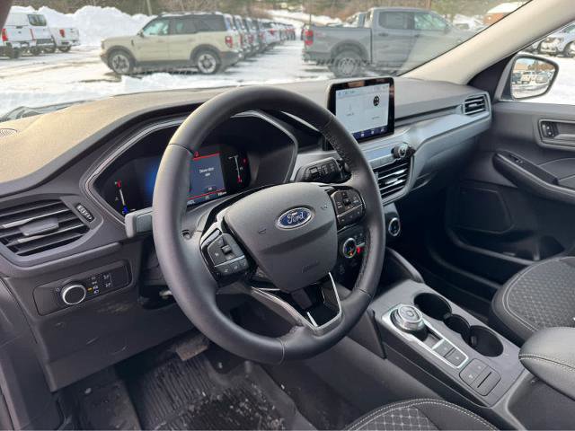 Certified 2025 Ford Escape Active w/ Cold Weather Package image 16
