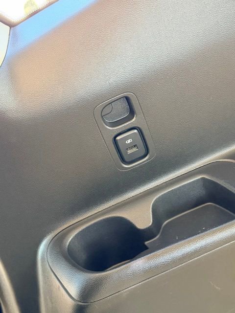 Used 2023 Buick Enclave Essence AWD/4WD image 18