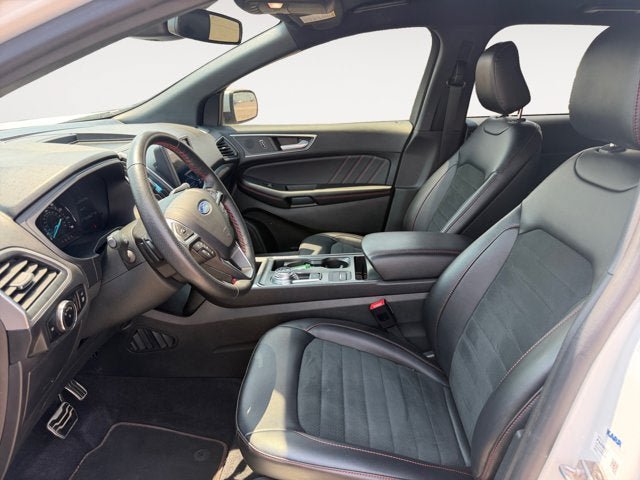 Certified 2023 Ford Edge ST-Line w/ Class II Trailer Tow Package AWD/4WD image 9