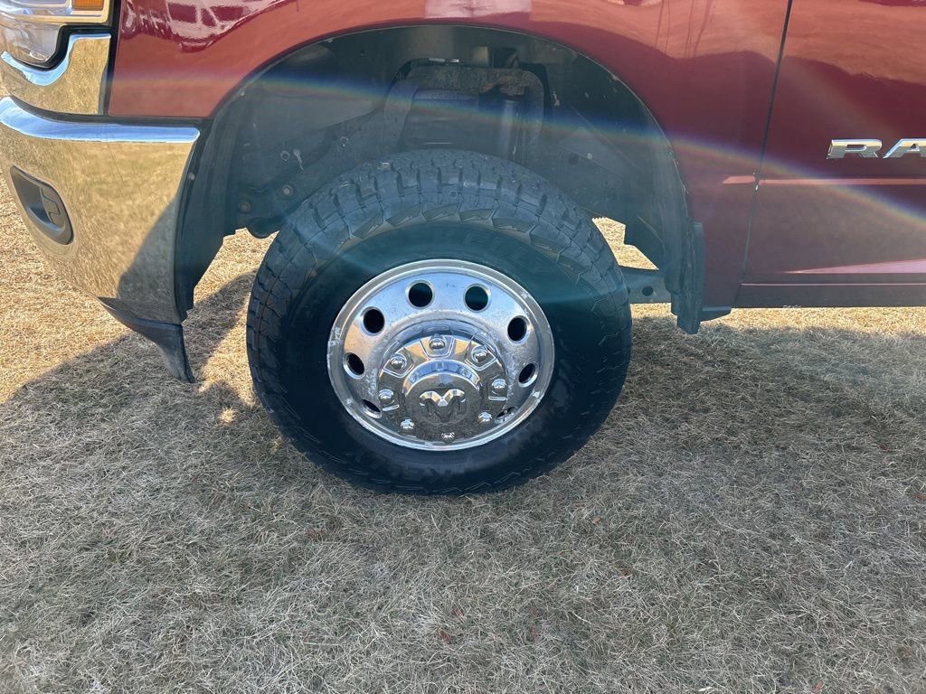 Used 2022 RAM 3500 Big Horn w/ Safety Group B image 30