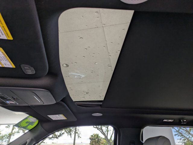 Certified 2023 Ford F150 Lightning Platinum image 23