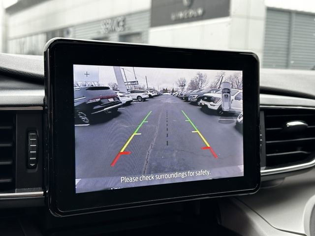 Certified 2022 Ford Explorer XLT w/ Equipment Group 202A image 22