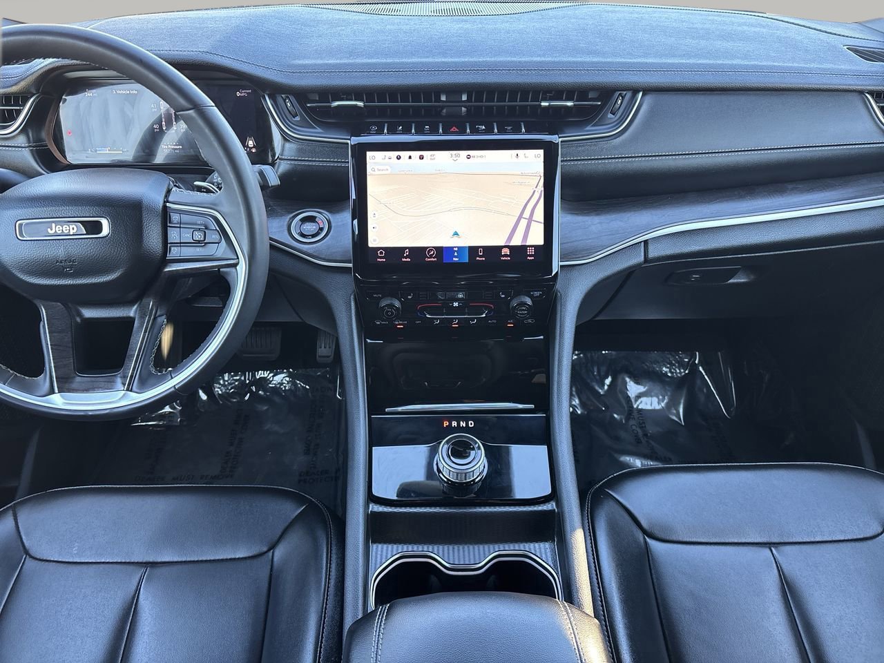 Used 2024 Jeep Grand Cherokee Limited image 20