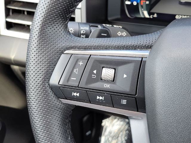 Used 2023 Mitsubishi Outlander SE image 29