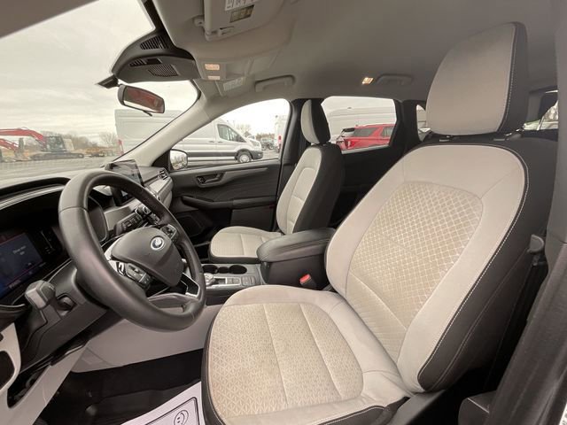 Certified 2023 Ford Escape Active AWD/4WD image 12