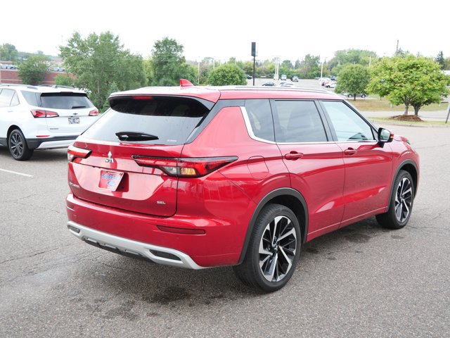 Used 2024 Mitsubishi Outlander SEL AWD/4WD image 5