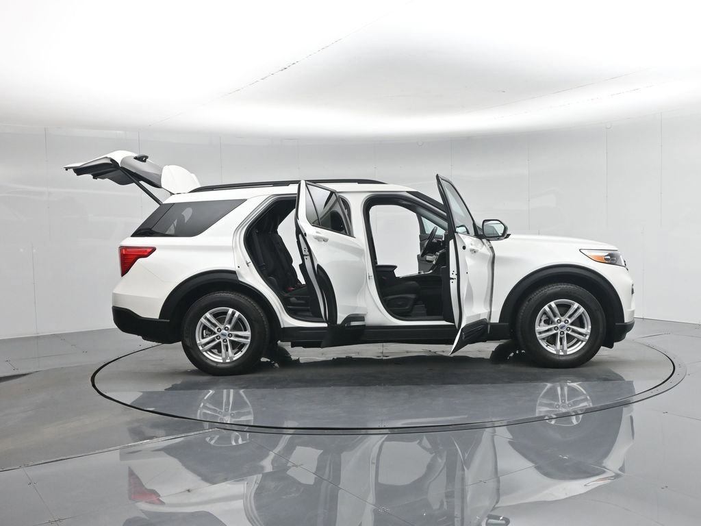 Certified 2023 Ford Explorer XLT image 35