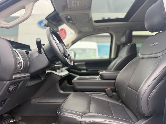 Certified 2025 Ford Expedition Platinum AWD/4WD image 15