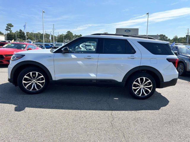 Certified 2026 Ford Explorer ST-Line AWD/4WD image 32