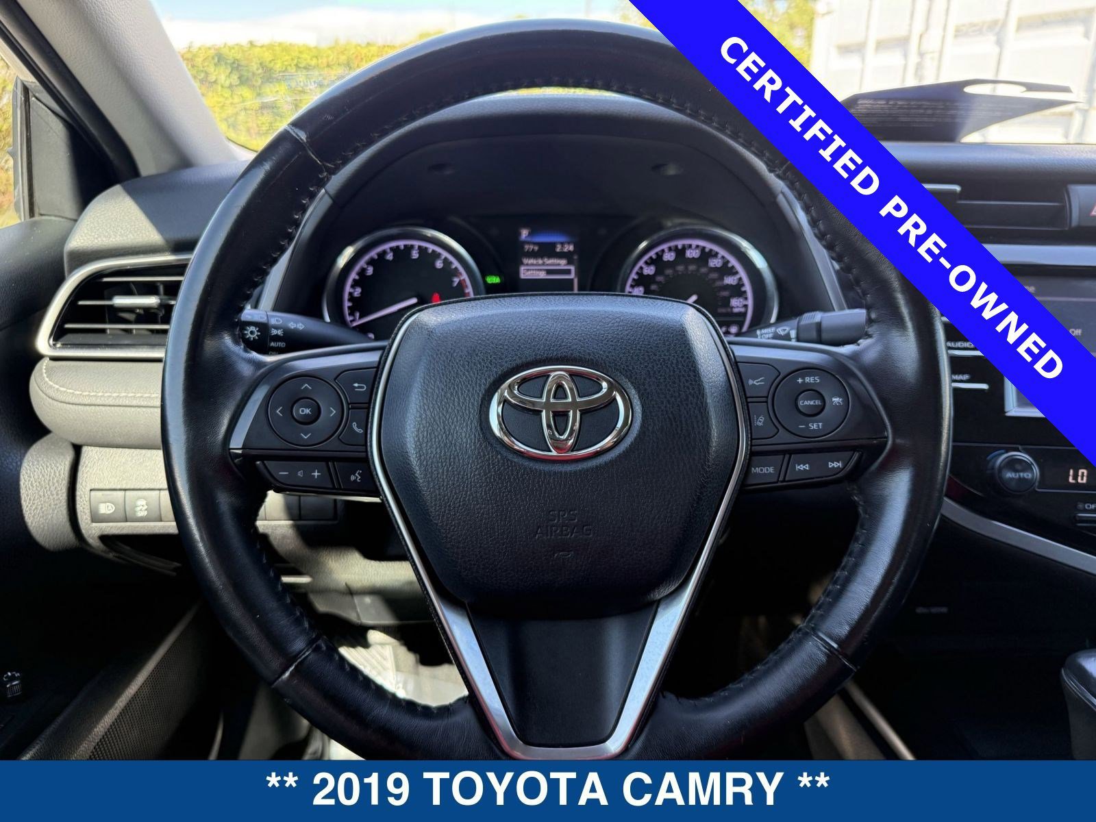 Used 2019 Toyota Camry SE image 25