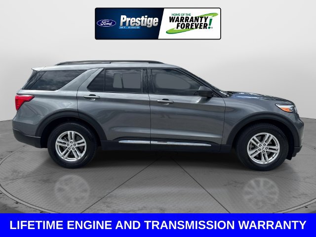 Certified 2023 Ford Explorer XLT RWD image 3