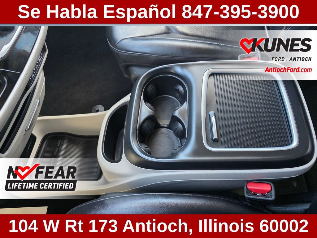 Used 2024 Chrysler Pacifica Touring-L image 66