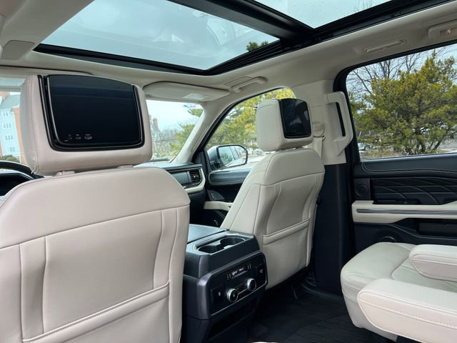 Certified 2023 Ford Expedition Max Platinum image 26