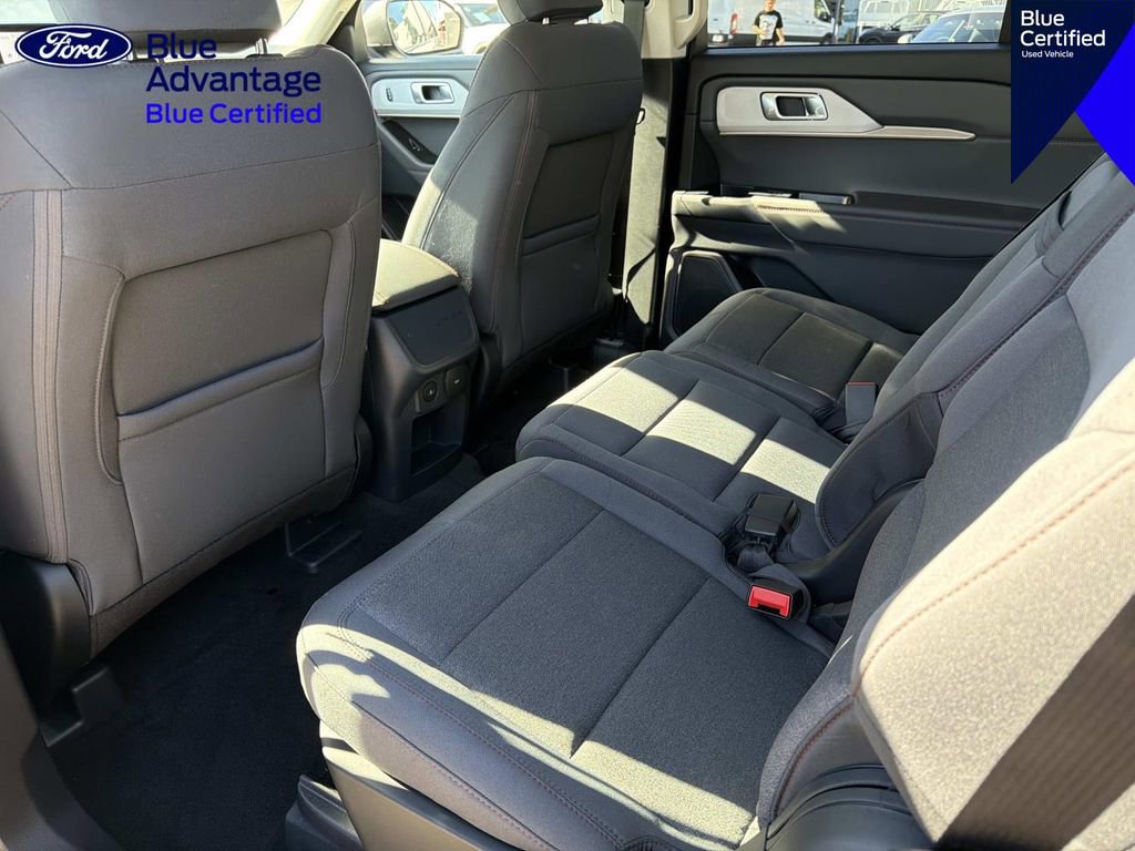 Certified 2025 Ford Explorer Active RWD image 13