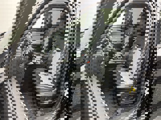 Certified 2023 Ford Explorer XLT w/ Equipment Group 202A image 10