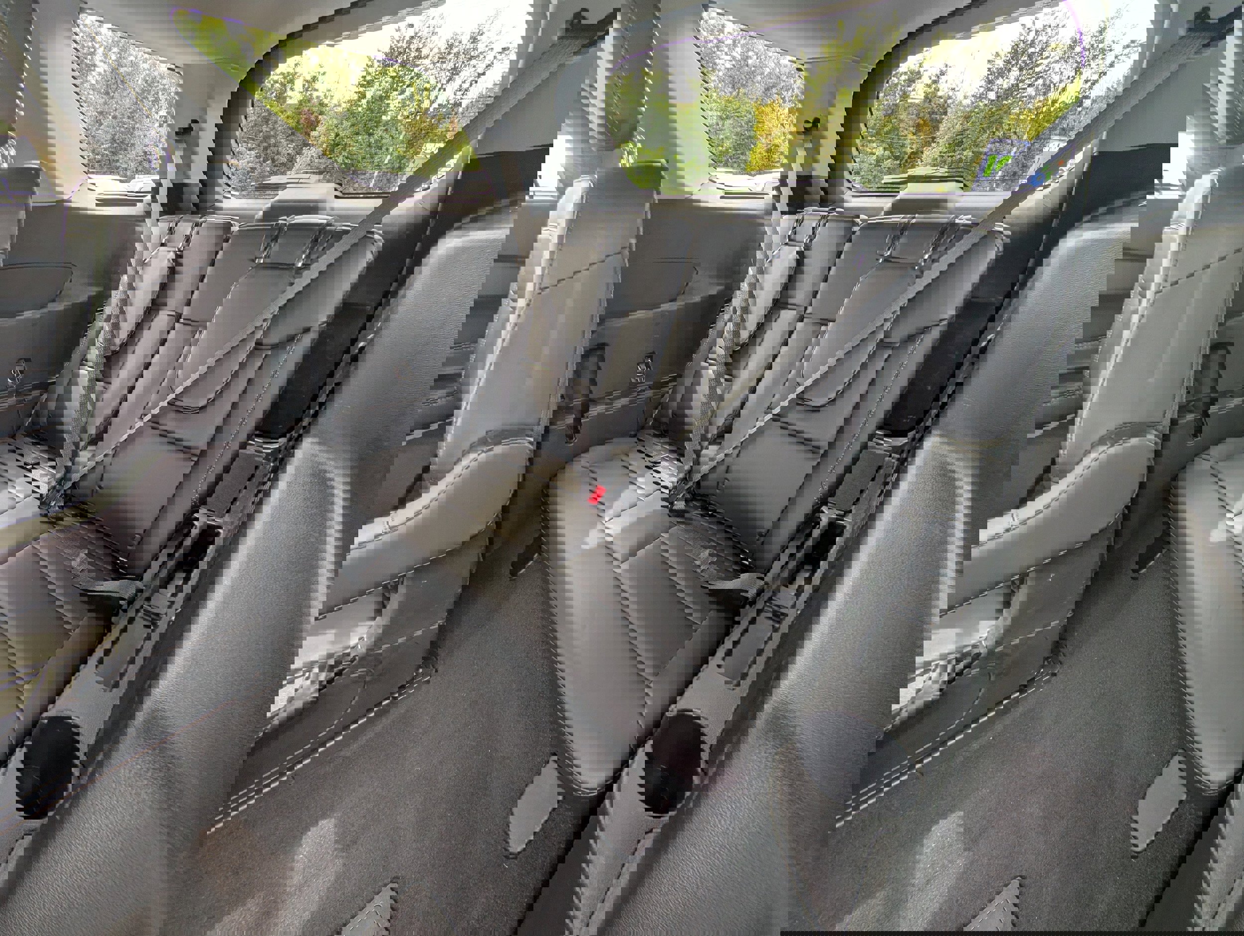 Certified 2022 Ford Explorer XLT w/ Equipment Group 202A image 17