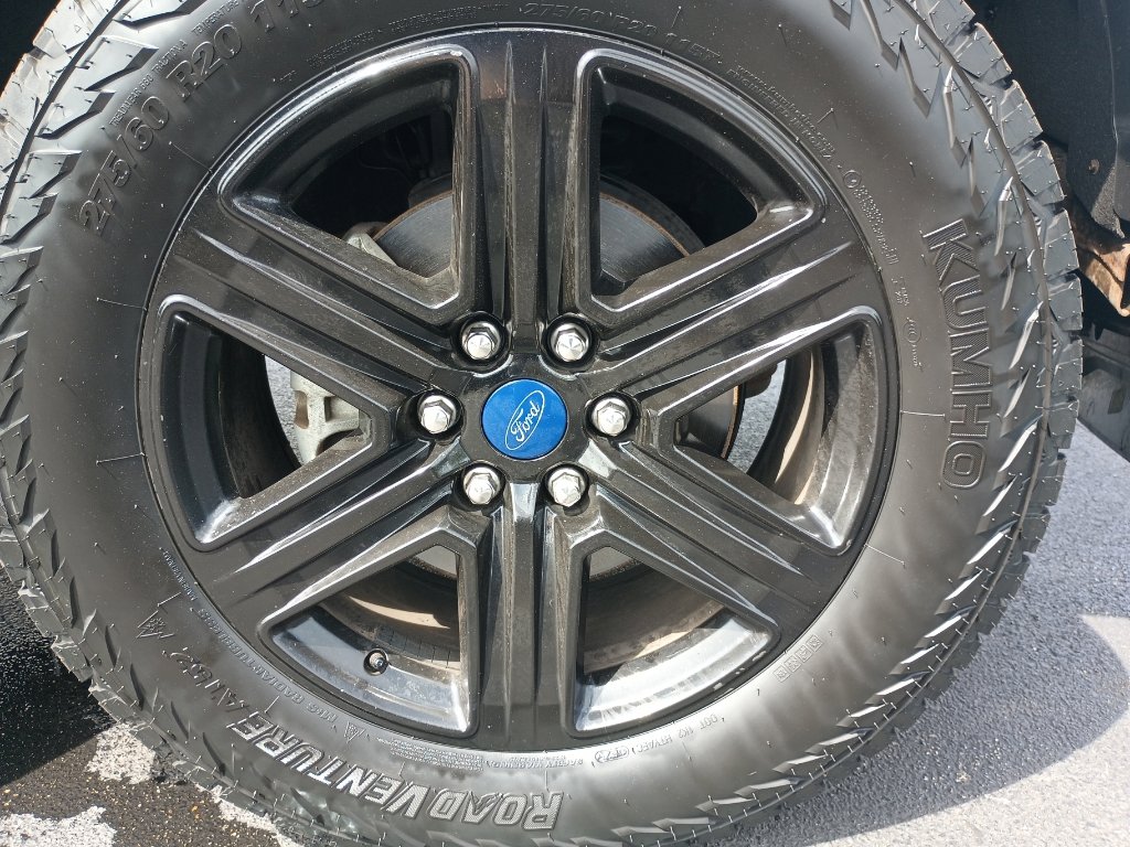 Certified 2020 Ford F150 Lariat w/ Equipment Group 502A Luxury AWD/4WD image 15