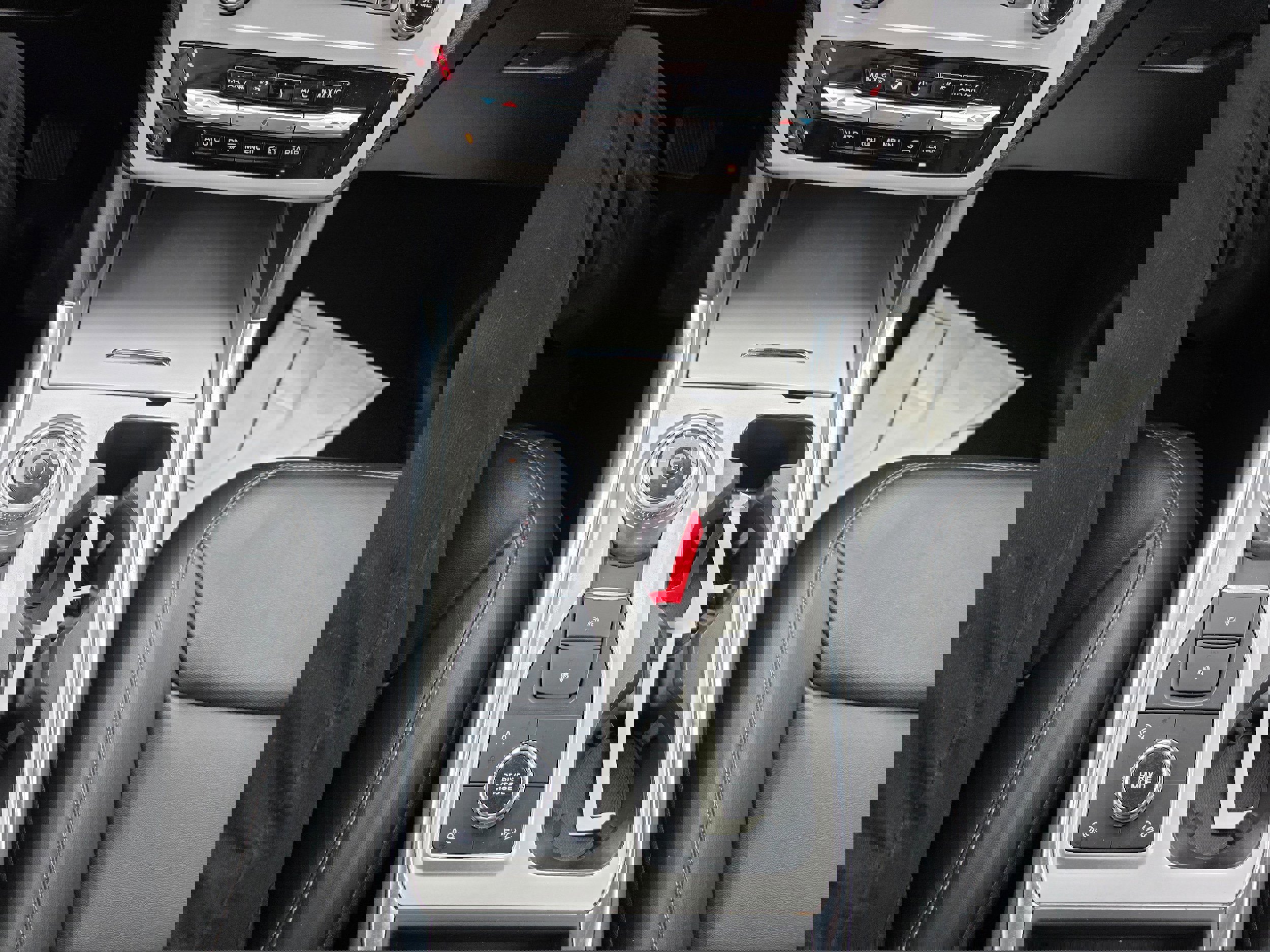 Certified 2023 Ford Explorer XLT w/ Equipment Group 202A image 14