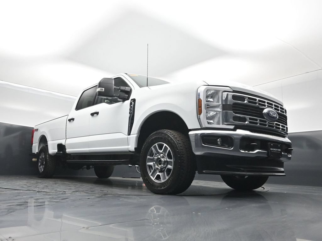 Certified 2025 Ford F350 XLT AWD/4WD image 42