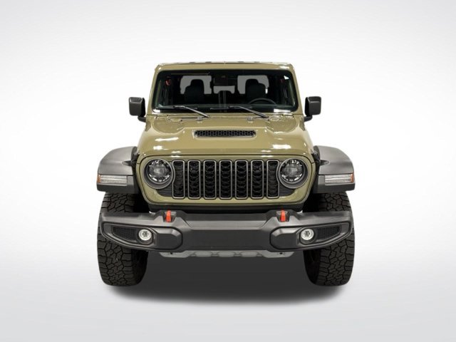 Used 2025 Jeep Gladiator Mojave w/ Convenience Group AWD/4WD image 3