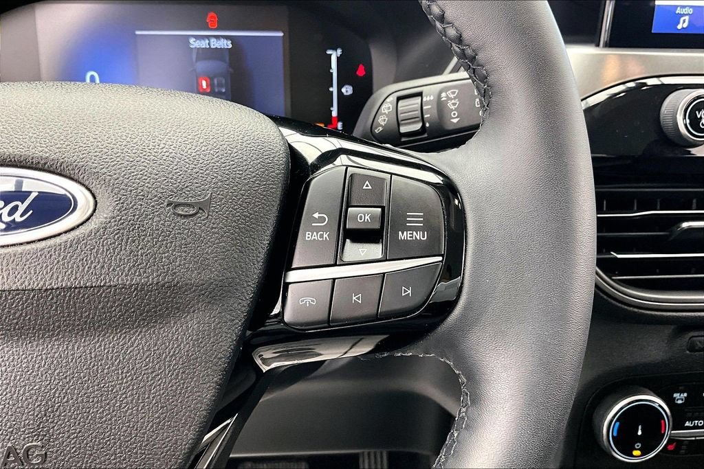 Certified 2023 Ford Escape Active AWD/4WD image 19