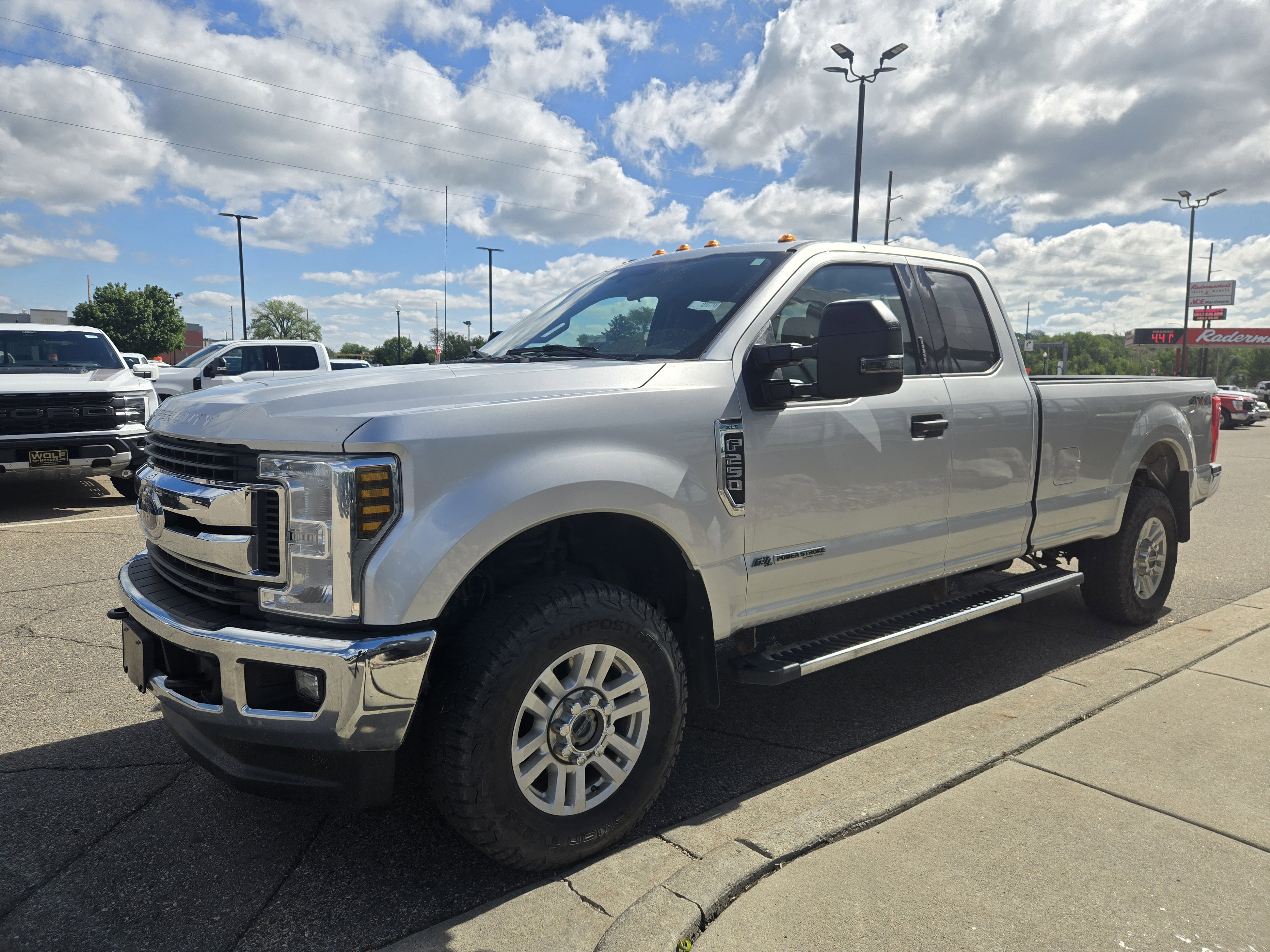 Certified 2019 Ford F250 4x4 SuperCab Super Duty image 17