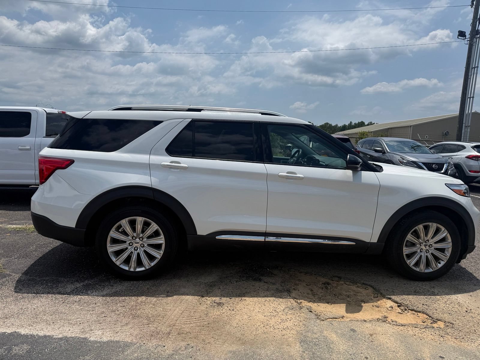 Certified 2021 Ford Explorer Limited w/ Equipment Group 301A RWD image 8