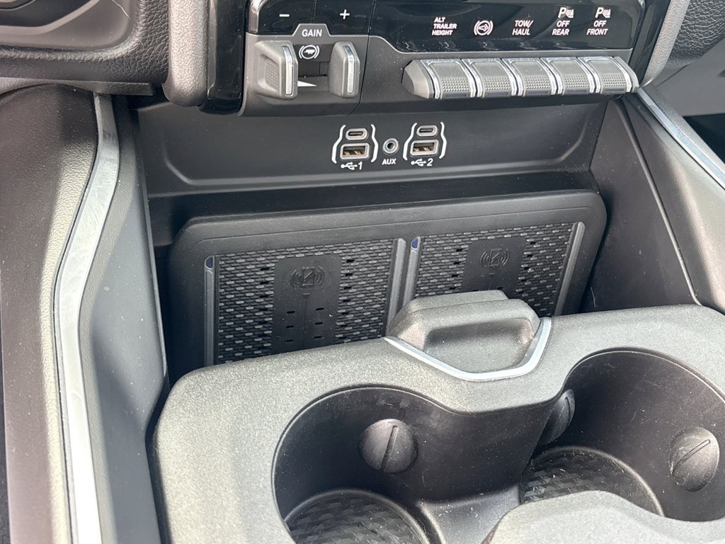 Used 2025 RAM 2500 Laramie w/ Night Edition AWD/4WD image 34