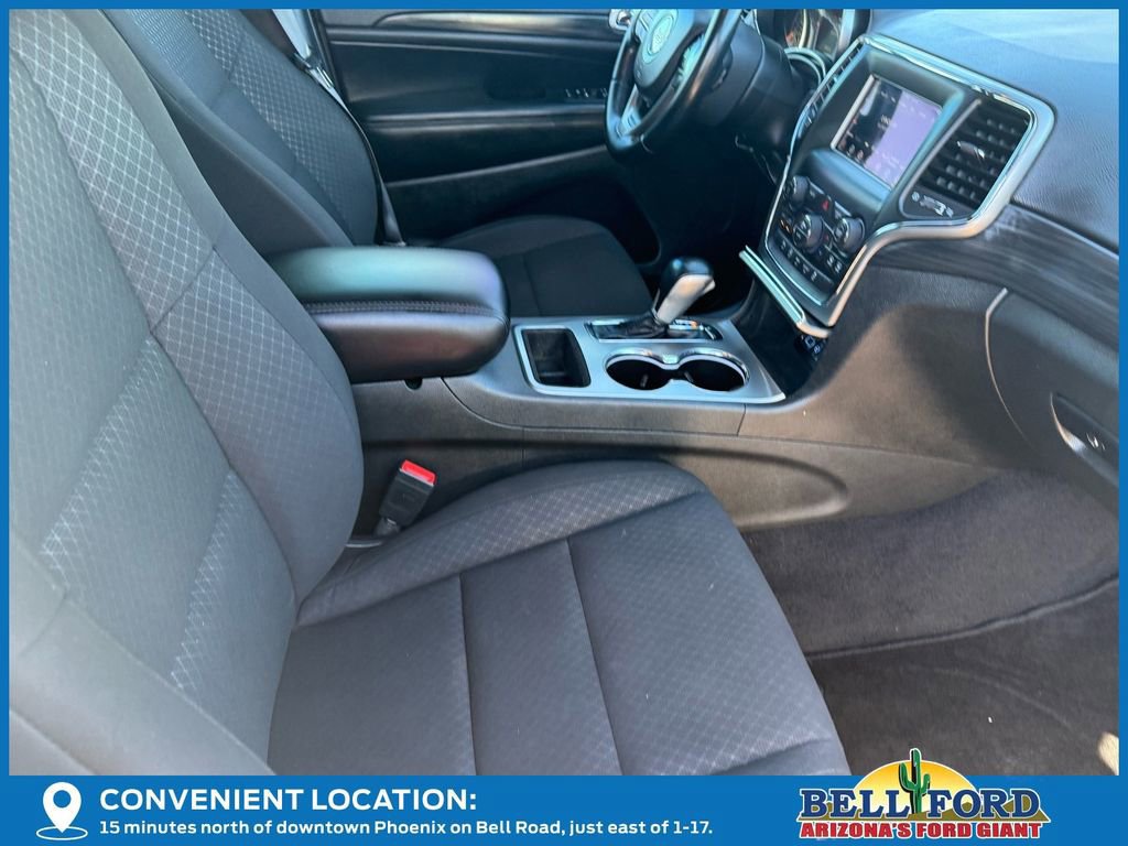 Used 2021 Jeep Grand Cherokee Laredo image 7