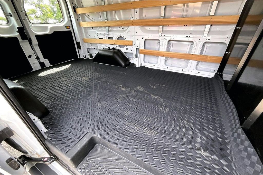 Certified 2024 Ford Transit 250 Low Roof w/ Exterior Upgrade Package RWD image 24