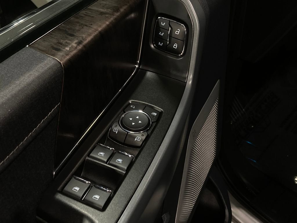 Certified 2022 Ford F150 Lariat w/ Equipment Group 502A High image 26