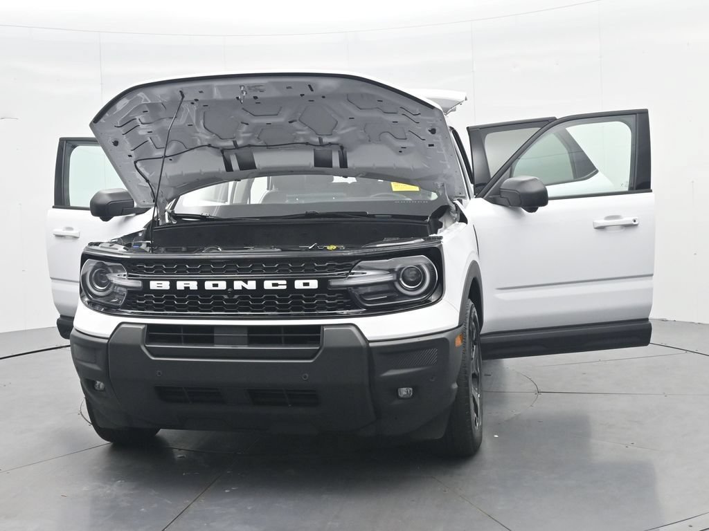 Certified 2025 Ford Bronco Sport Outer Banks w/ Outer Banks Tech Package+ AWD/4WD image 42