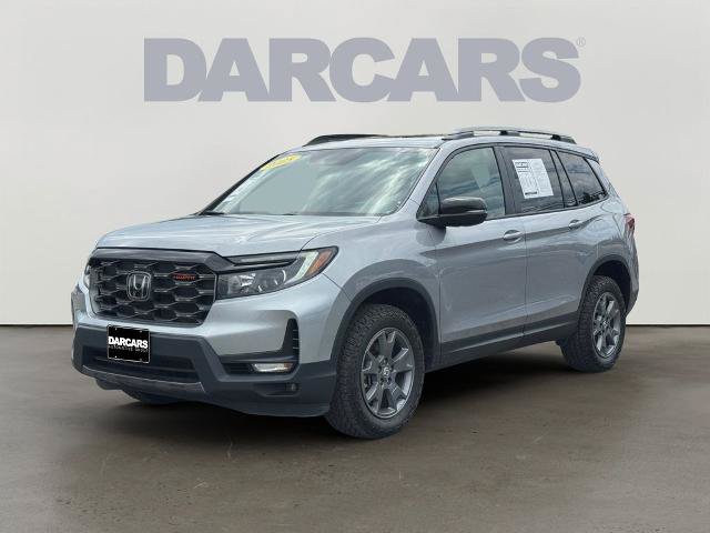 Used 2025 Honda Passport TrailSport image 3