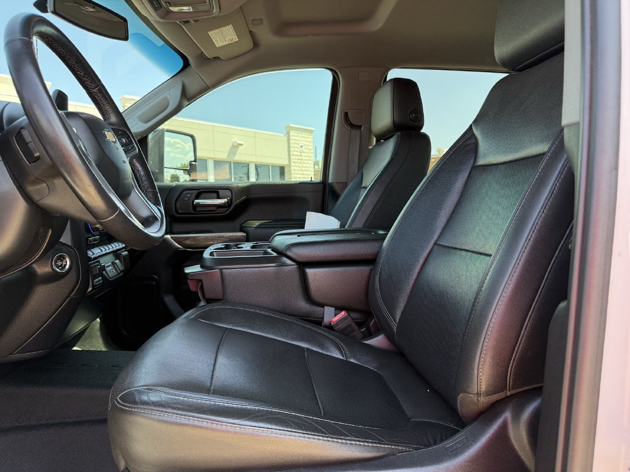 Used 2020 Chevrolet Silverado 2500 LTZ AWD/4WD image 25