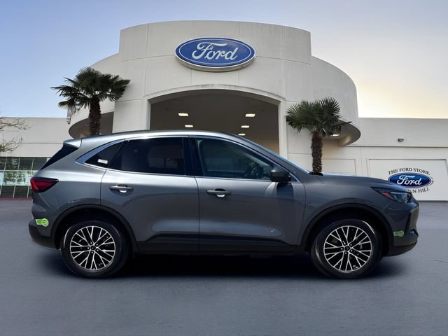 Certified 2023 Ford Escape SE w/ PHEV Premium Package FWD image 5