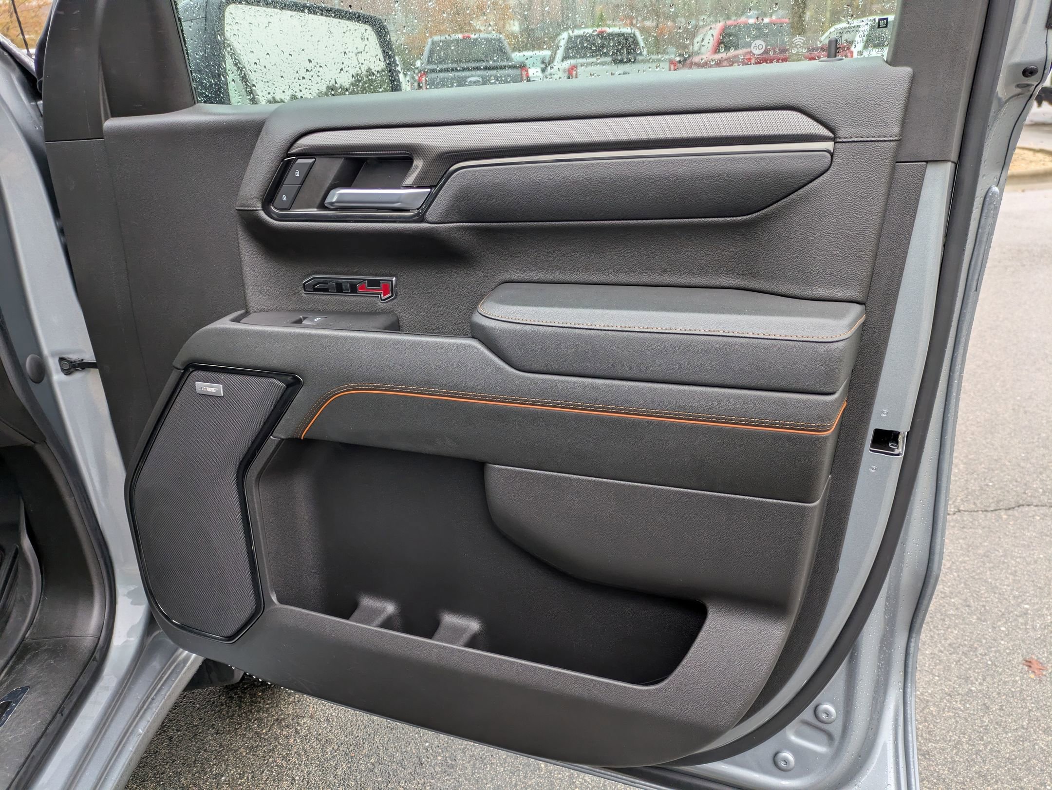 Used 2024 GMC Sierra 1500 AT4 w/ Technology Package image 43