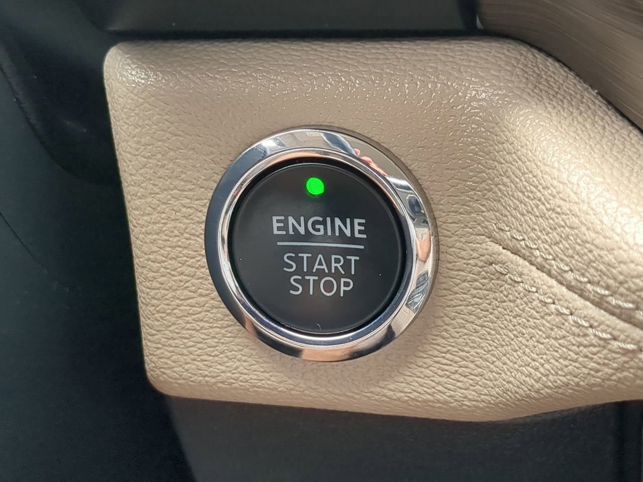 Certified 2024 Ford Expedition Limited image 29