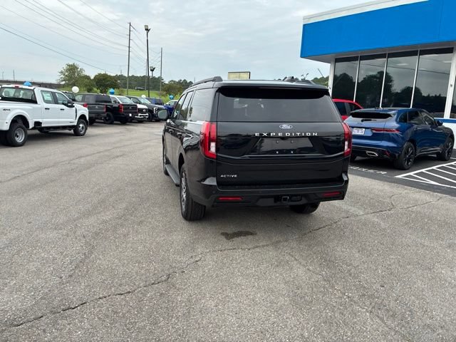 Certified 2025 Ford Expedition Active AWD/4WD image 27