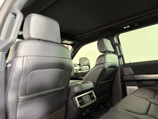 Certified 2025 Ford F350 Platinum w/ FX4 Off-Road Package AWD/4WD image 13