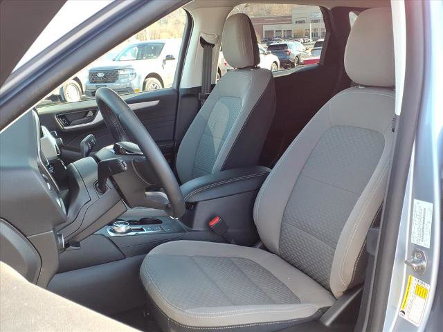 Certified 2022 Ford Escape SE w/ Convenience Package image 2